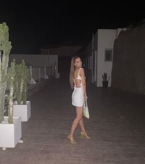 Eleni Foureira feet photo thumbnail