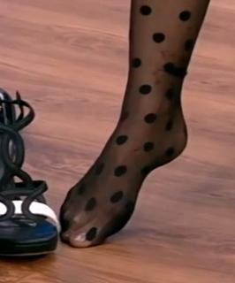 Eleni Menegaki feet photo thumbnail
