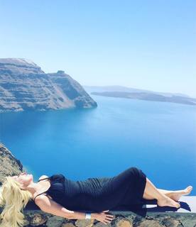 Eleni Menegaki feet photo thumbnail