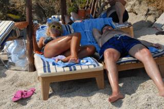 Eleni Menegaki feet photo thumbnail
