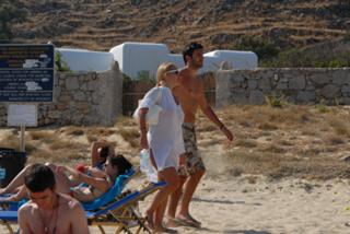 Eleni Menegaki feet photo thumbnail