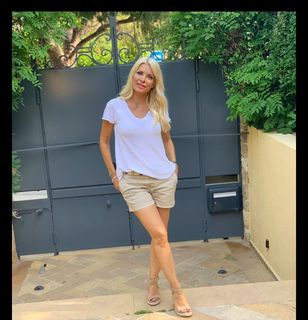 Eleni Menegaki feet photo thumbnail