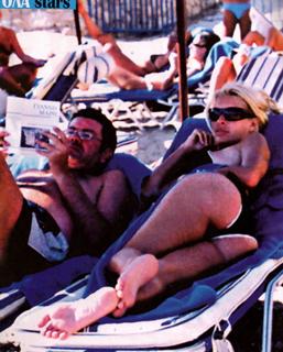 Eleni Menegaki feet photo thumbnail