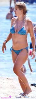 Eleni Menegaki feet photo thumbnail