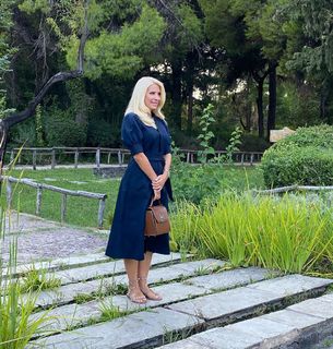 Eleni Menegaki feet photo thumbnail