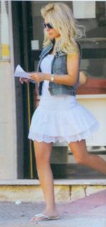 Eleni Menegaki feet photo thumbnail