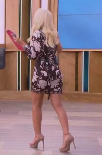 Eleni Menegaki feet photo thumbnail