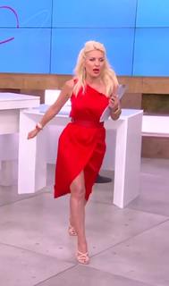 Eleni Menegaki feet photo thumbnail