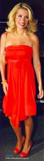 Eleni Menegaki feet photo thumbnail