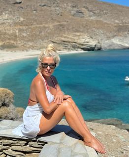 Eleni Menegaki feet photo thumbnail