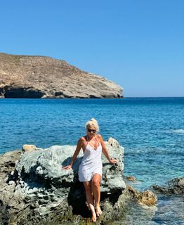 Eleni Menegaki feet photo thumbnail