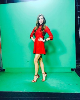 Eleni Tsolaki feet photo thumbnail