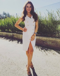 Eleni Tsolaki feet photo thumbnail