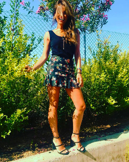 Eleni Tsolaki feet photo thumbnail