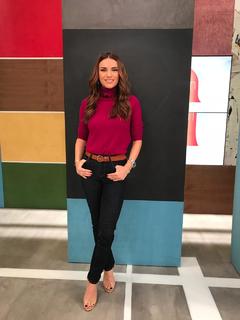 Eleni Tsolaki feet photo thumbnail