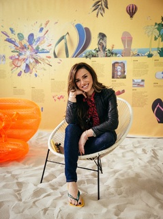 Eleni Tsolaki feet photo thumbnail