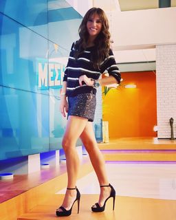 Eleni Tsolaki feet photo thumbnail