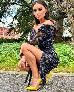 Eleni Tsolaki feet photo thumbnail