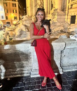 Eleni Tsolaki feet photo thumbnail