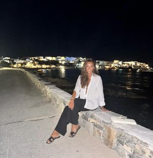 Eleni Tsolaki feet photo thumbnail