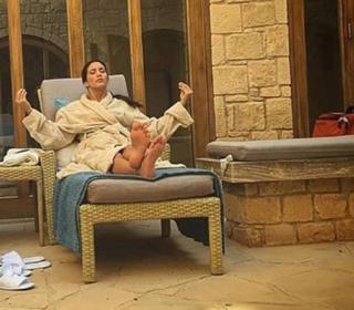 Eleni Vaitsou feet photo 13