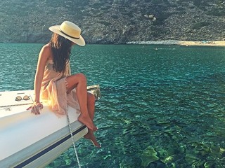 Eleni Vaitsou feet photo 3