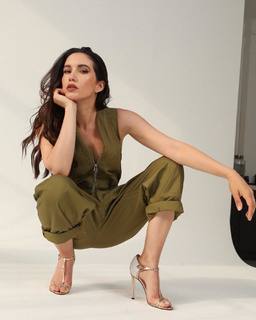 Eleni Vaitsou feet photo 12