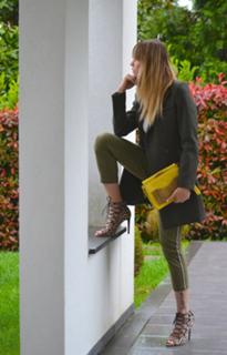 Elenoire Casalegno feet photo thumbnail