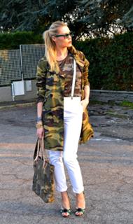 Elenoire Casalegno feet photo thumbnail