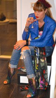 Elenoire Casalegno feet photo thumbnail