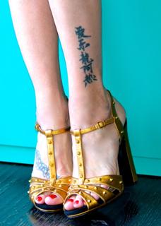 Elenoire Casalegno feet photo thumbnail