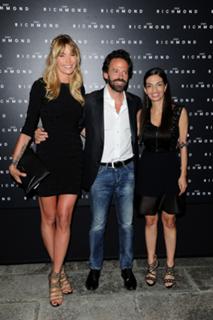 Elenoire Casalegno feet photo thumbnail