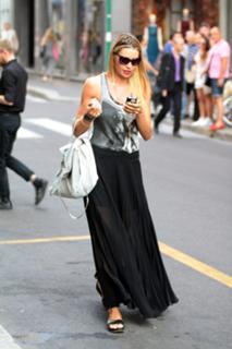 Elenoire Casalegno feet photo thumbnail