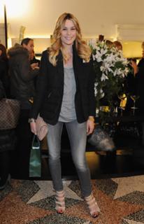 Elenoire Casalegno feet photo thumbnail