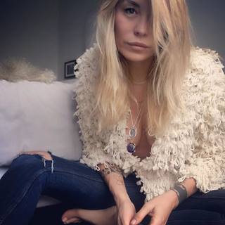 Elenoire Casalegno feet photo thumbnail