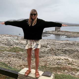 Elenoire Casalegno feet photo thumbnail