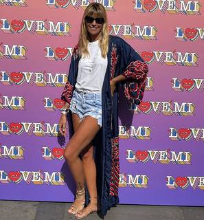 Elenoire Casalegno feet photo thumbnail