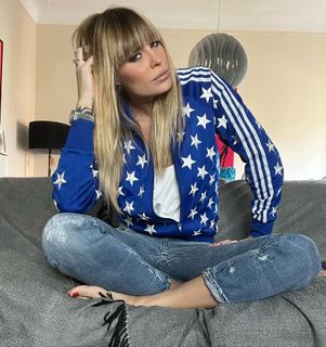 Elenoire Casalegno feet photo thumbnail