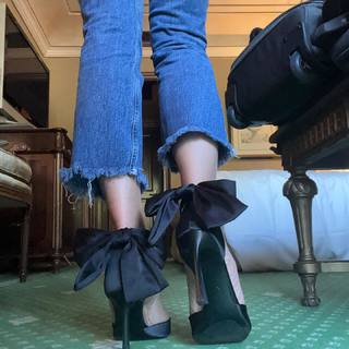 Elenoire Casalegno feet photo thumbnail