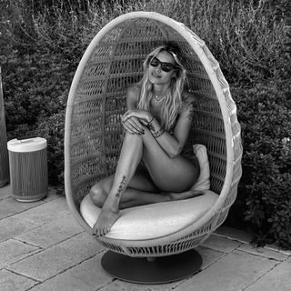 Elenoire Casalegno feet photo 2