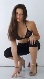 Eleonora Gaggero feet photo 9