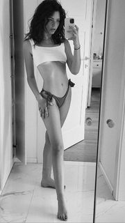 Eleonora Gaggero feet photo 11