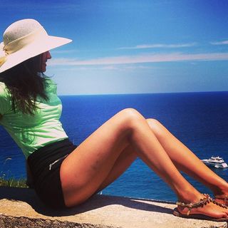 Eleonora Incardona feet photo thumbnail