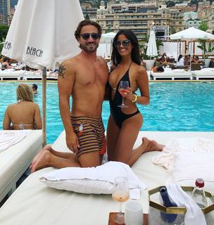 Eleonora Incardona feet photo thumbnail