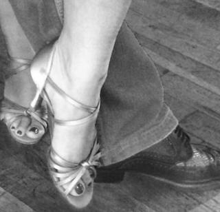 Eleonora Meleti feet photo thumbnail
