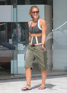 Eleonora Meleti feet photo thumbnail