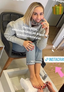 Eleonora Meleti feet photo thumbnail