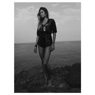 Eleonora Pedron feet photo thumbnail