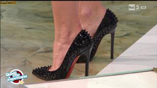 Eleonora Pedron feet photo thumbnail