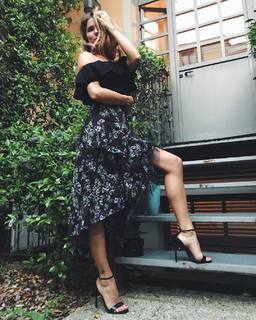 Eleonora Pedron feet photo thumbnail